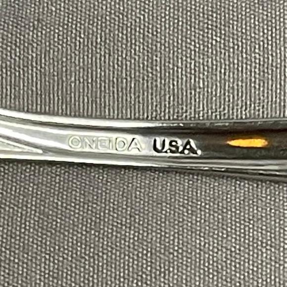 Oneida Teaspoon Flight Reliance Glossy Finish Stainless Steel USA - Picture 3 of 4